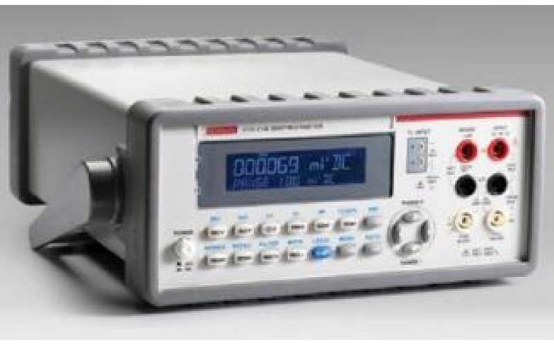 泰克Keithley 2110 系列：5? 位雙顯示器 USB 萬用表